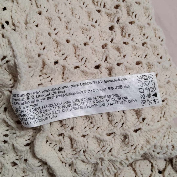 Zara Crochet Crop top - Picture 7 of 7